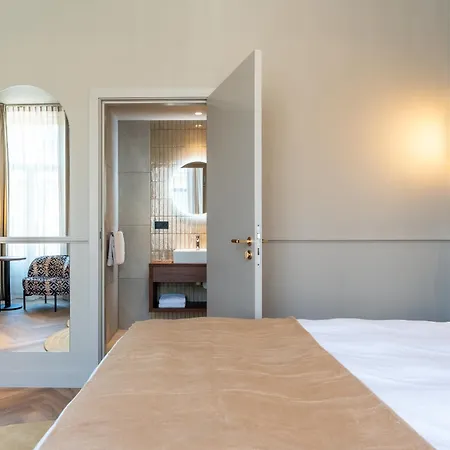 Malie House Hotel Utrecht Exterior photo